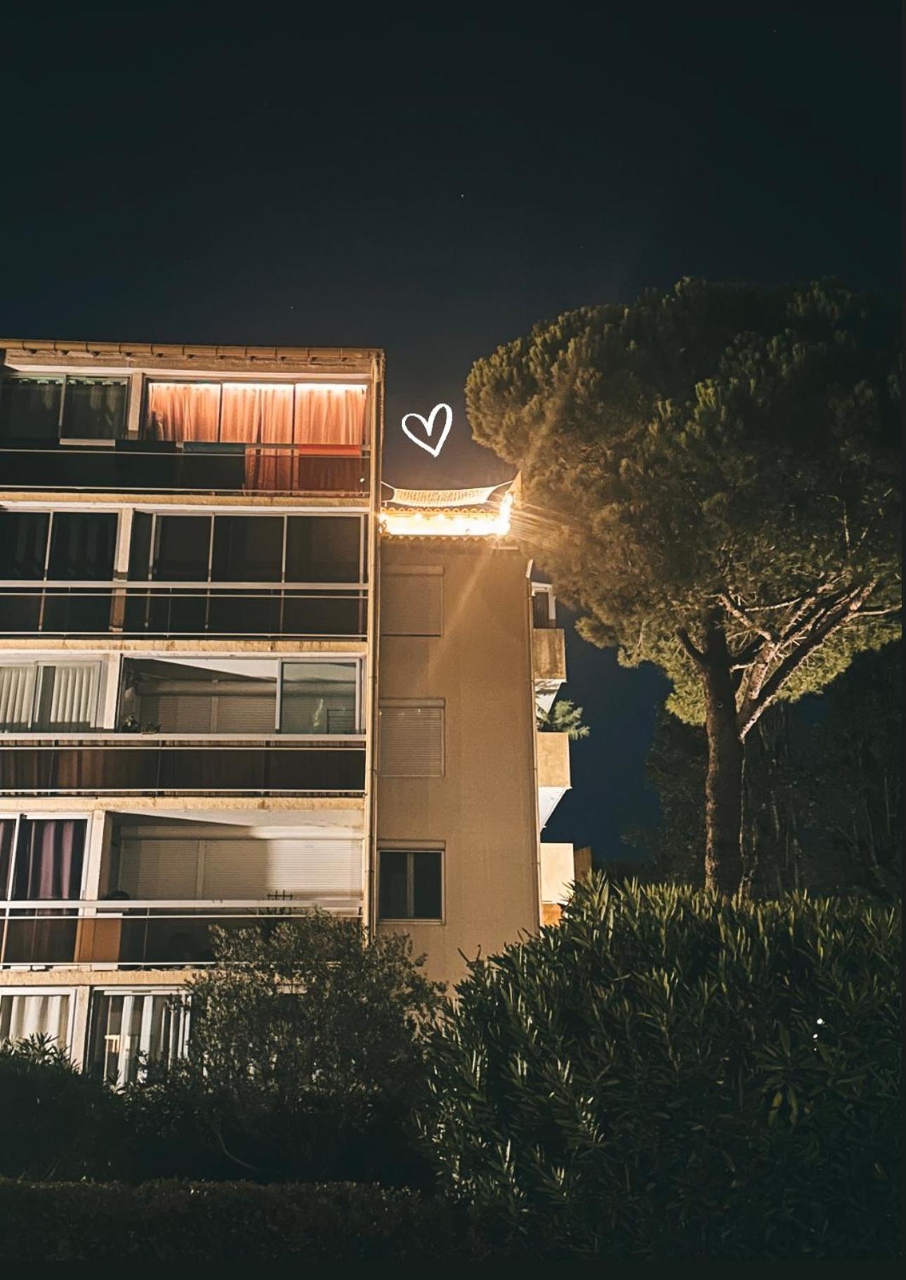Appartement Vintage 90 M2 Duplex Classe Frejus Exterior photo